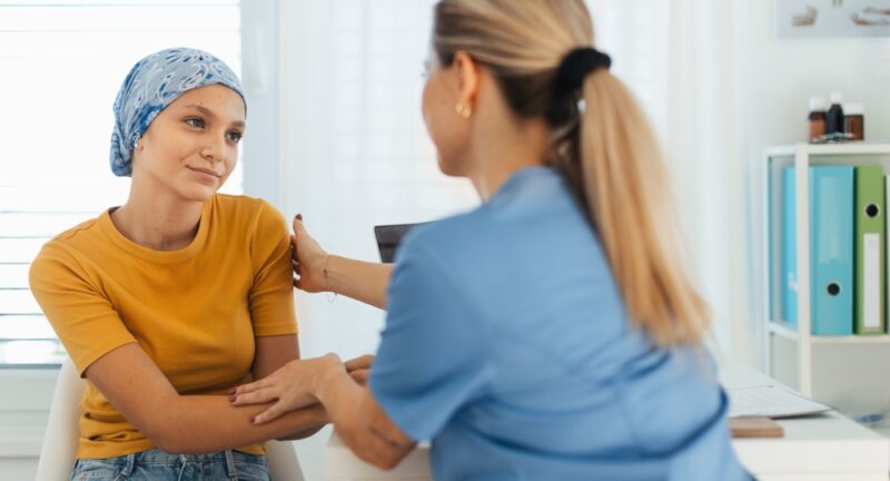 Wpływ stresu na przebieg choroby nowotworowej. Dlaczego wsparcie psychoonkologa jest tak ważne?